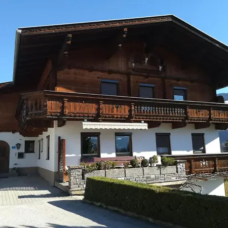 Familie Fiechtl アパート フューゲンベルク