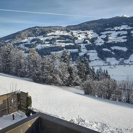 Familie Fiechtl * フューゲンベルク